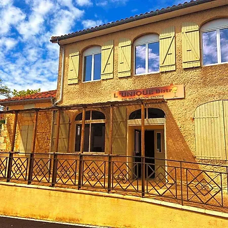 L'unique Bistro فندق *