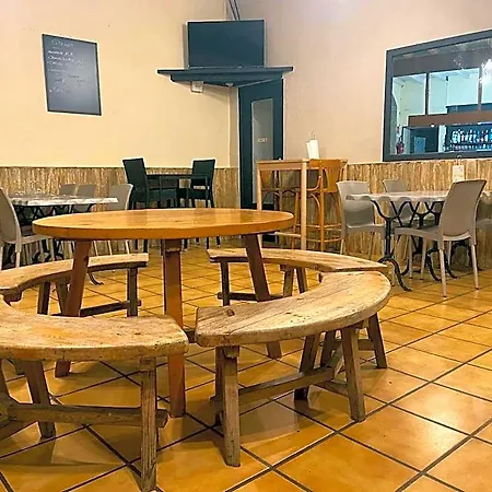 L'unique Bistro فندق